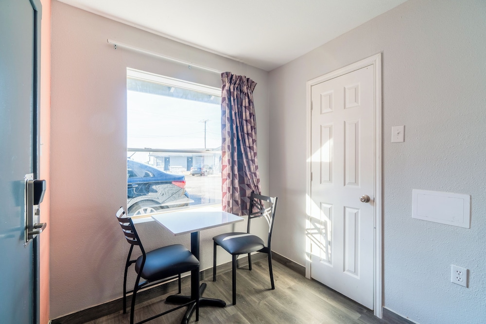Royal Inn by OYO view 5