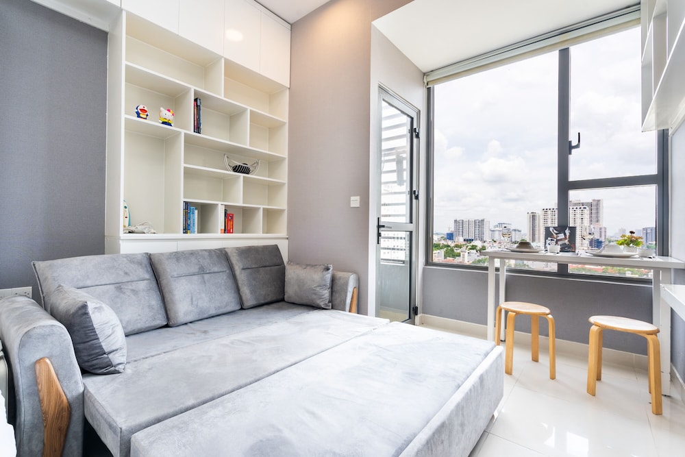 Annie Apartment - Rivergate Resident