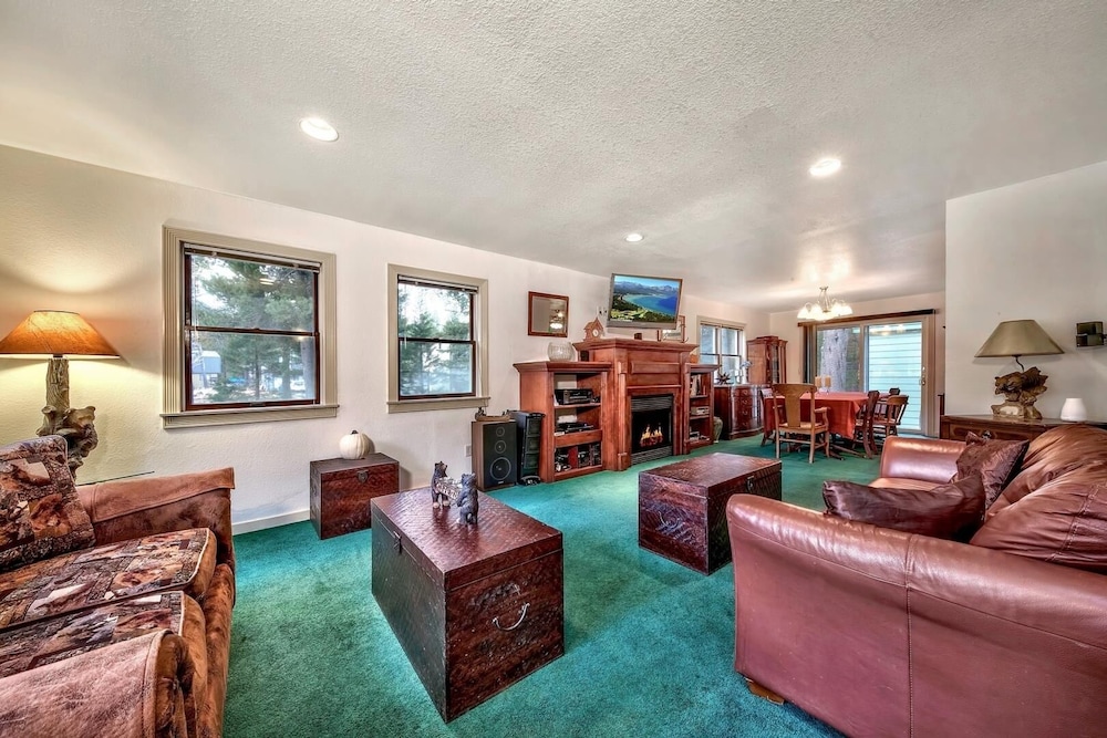 1624p The Player Cabin 3 Bedroom Home by Redawning view 2
