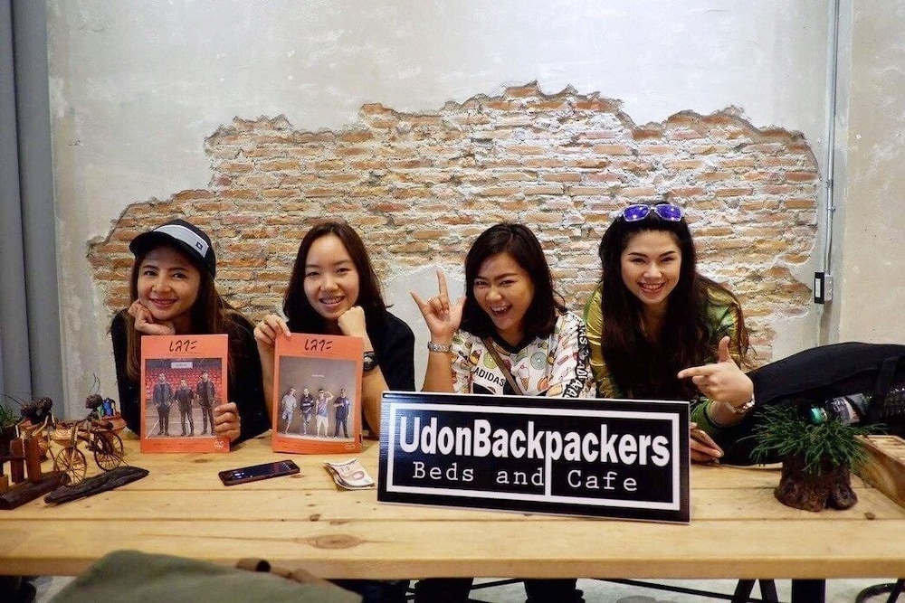 UdonBackpackers Beds and Cafe