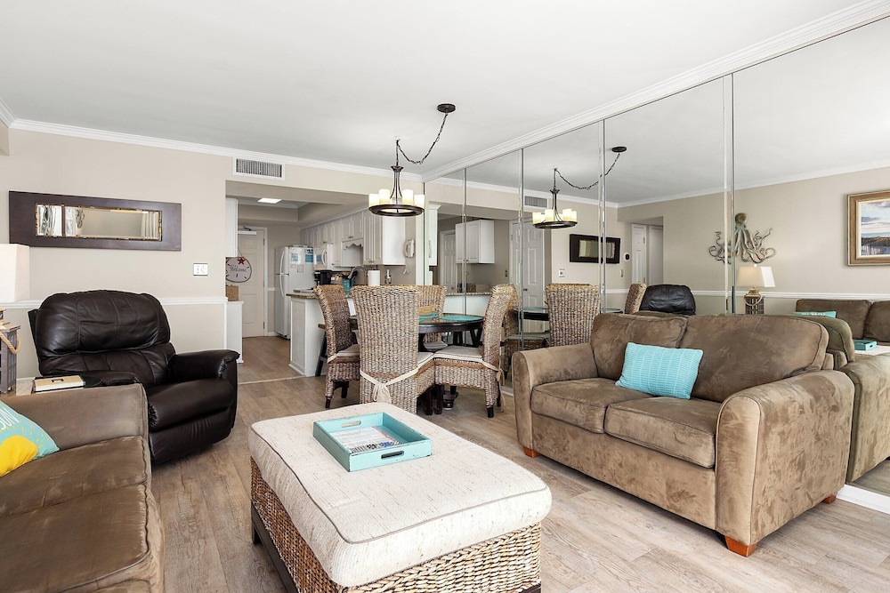 Surfside Shores by Southern Vacation Rentals