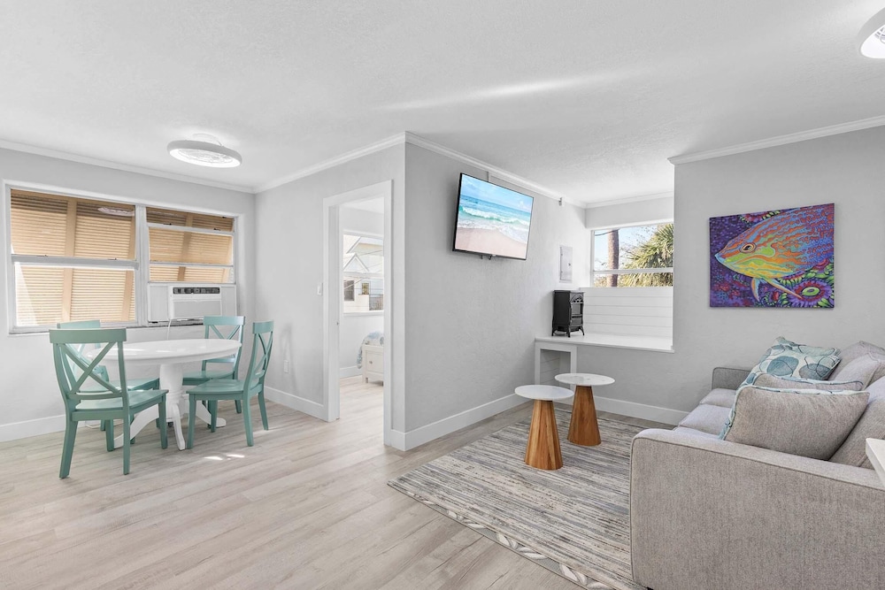 Flagler Suites 1