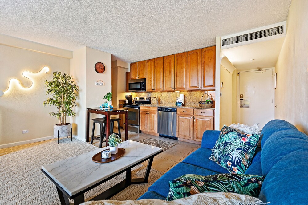 Kaanapali Shores 432 Studio Condo Condo