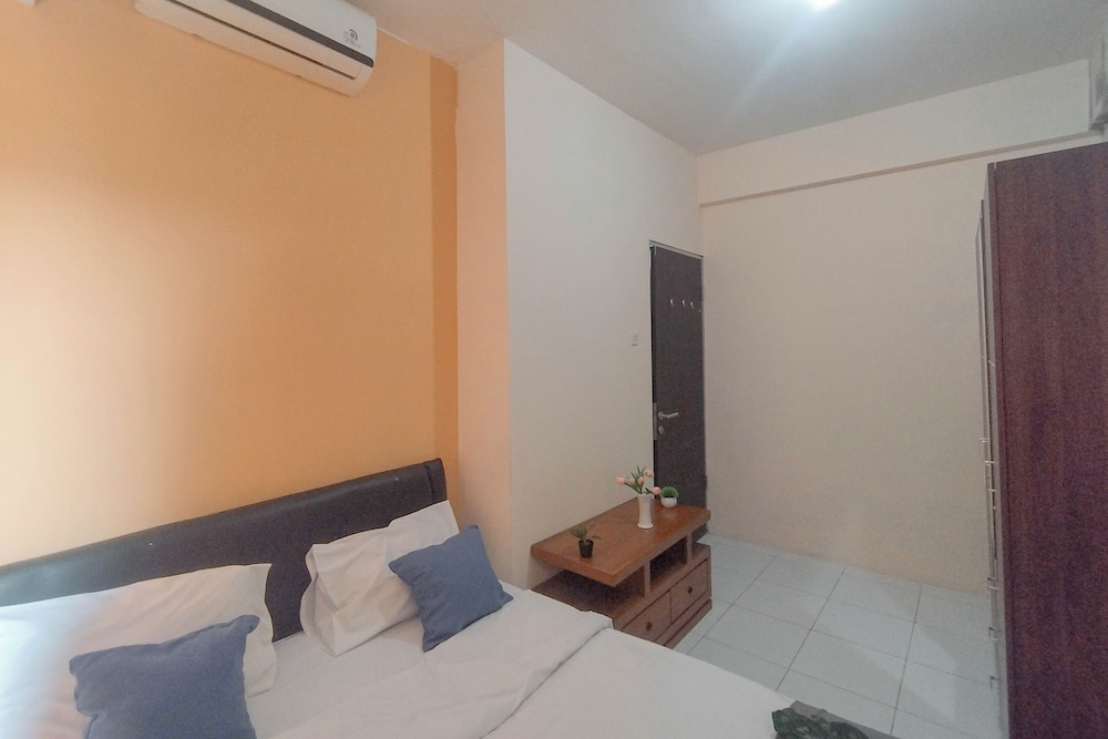 Brown Accent 1Br At Tamansari Prospero Sidoarjo Apartment