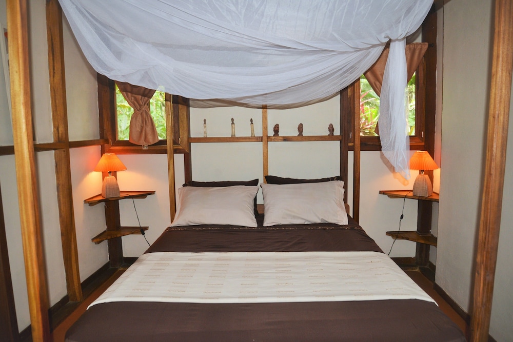 Pachamama Jungle River Lodge