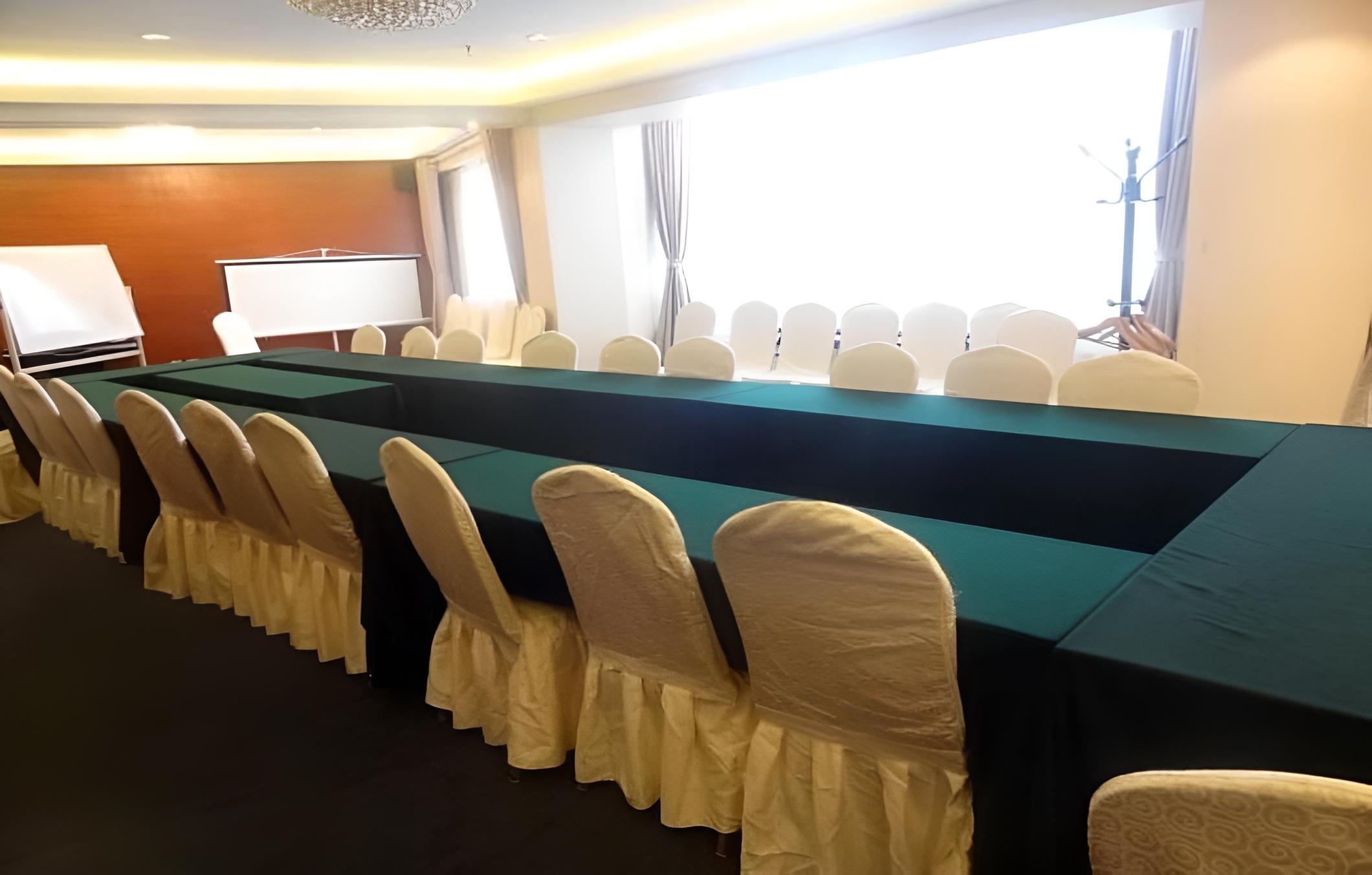 Beijing Ausotel Dayu Hotel