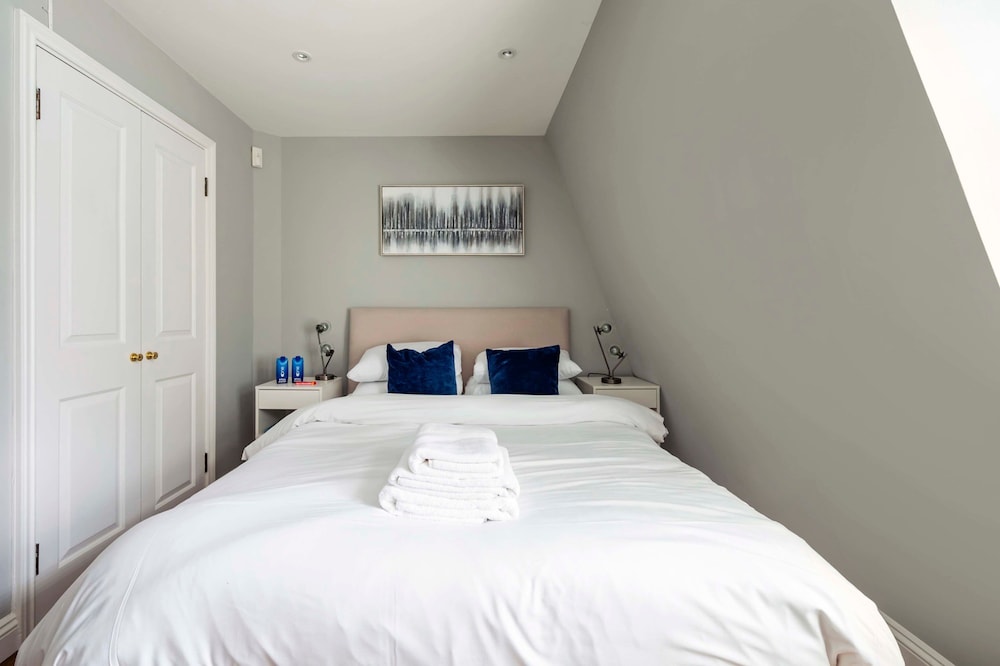 The Mayfair Marvel- by Out Of Office Lifestyle