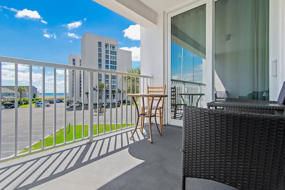 Shoreline Towers 3033