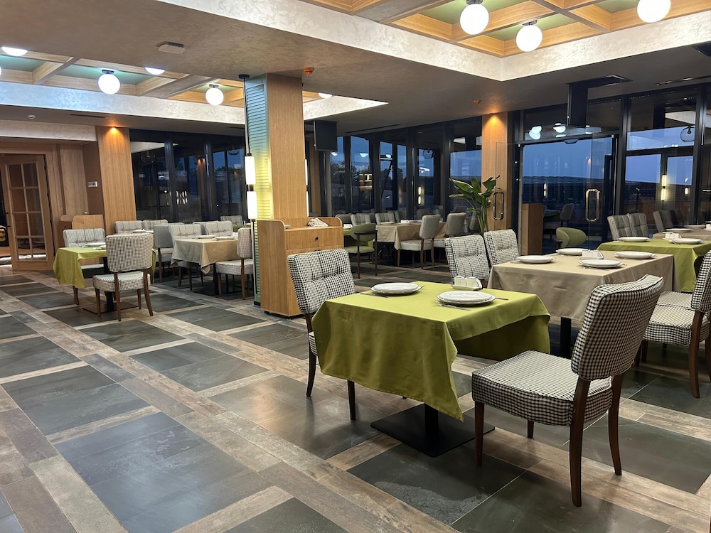 Green Village Hotel and Spa