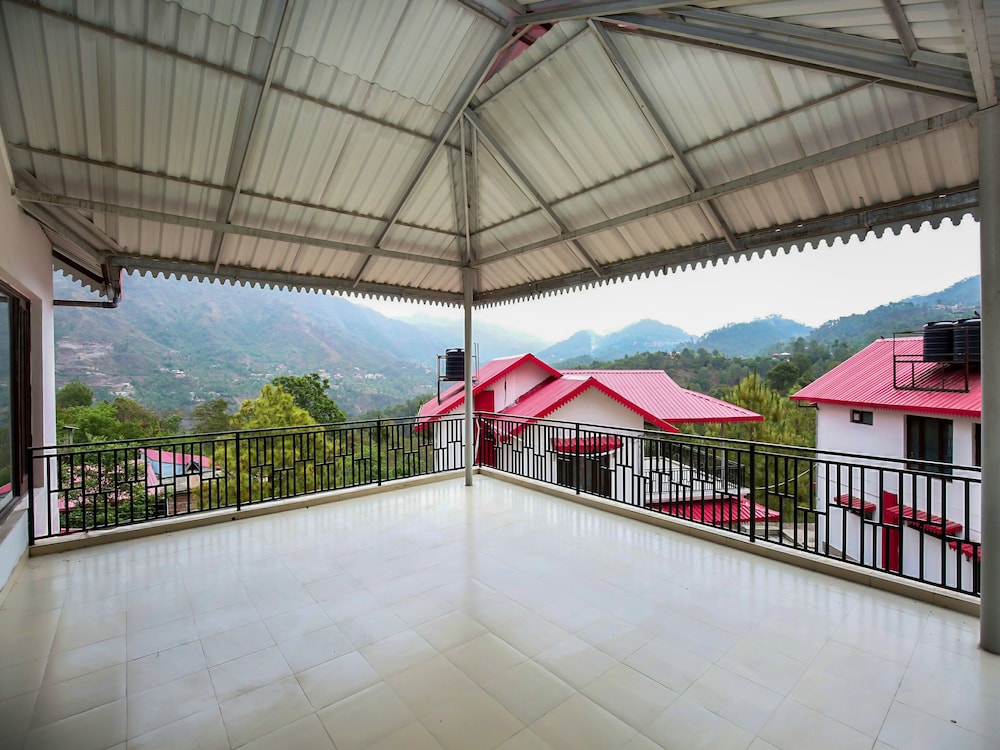 OYO Home 13529 Exotic 3BHK view 4