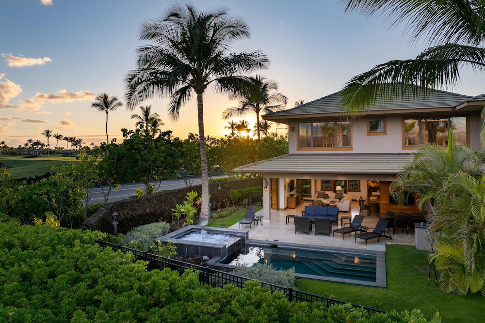 Mauna Lani Luxury 3BR Oasis Infinity Pool Ocean