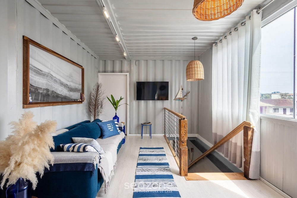 House Near the Beach and Beto Carrero Efp0356
