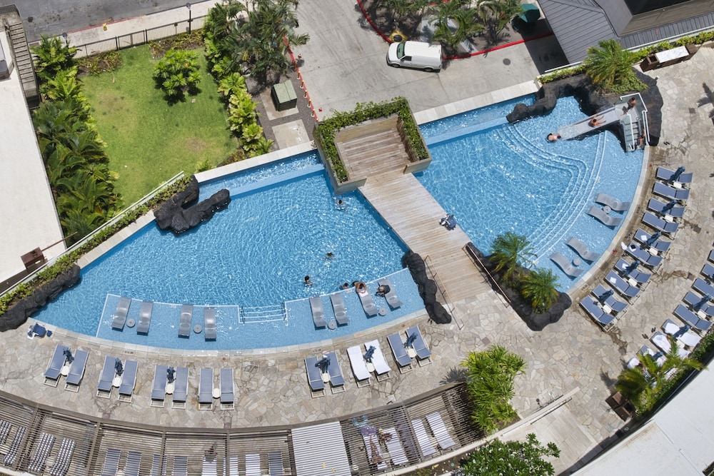 Hotel Real Select at the Ritz Carlton Residences, Waikiki Beach - Image 1