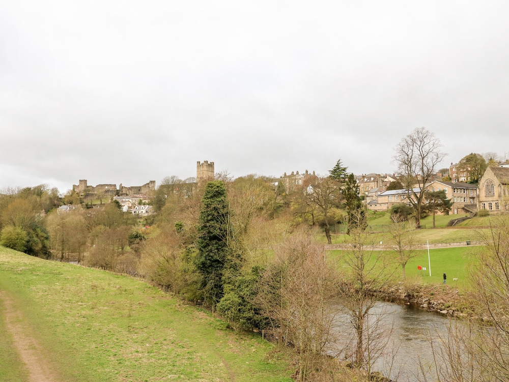3 Kings Mews