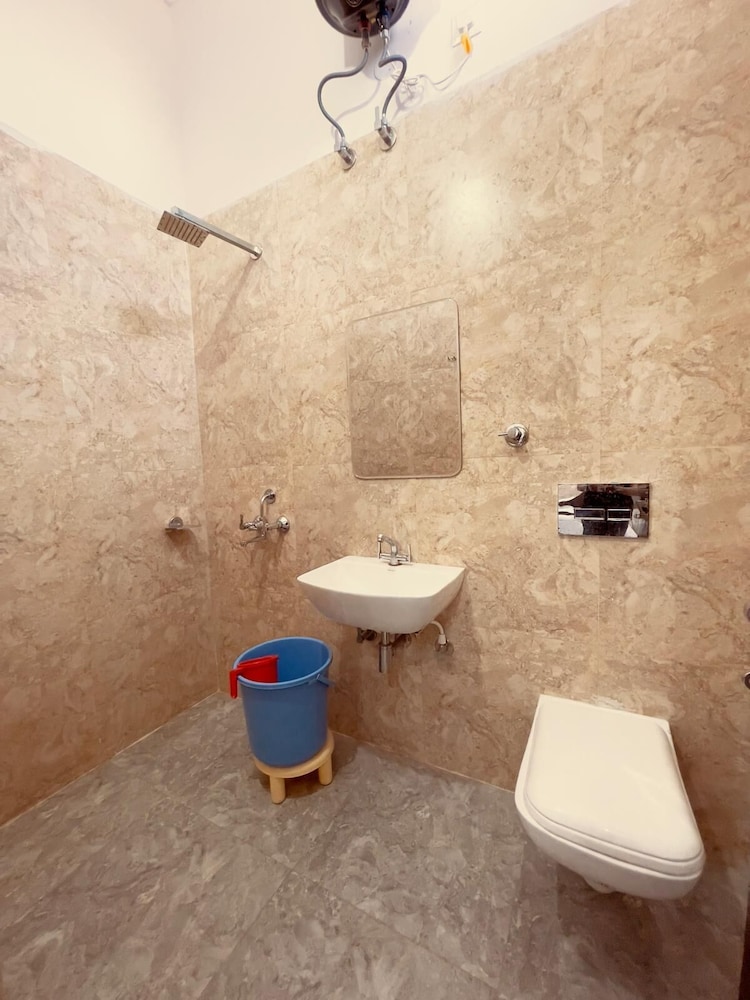 Vishram Guest House