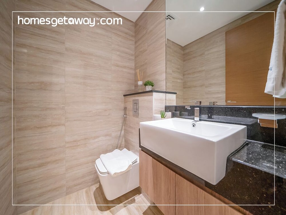 Contemporary 2BR Apt Fully Furnished