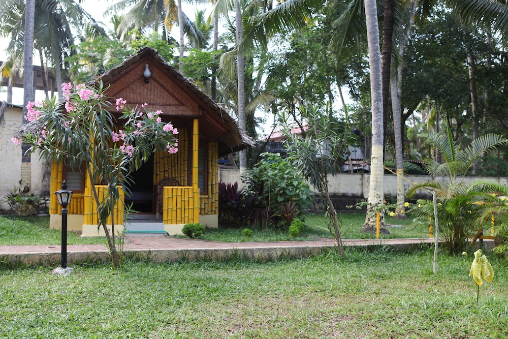 Savithri Inn