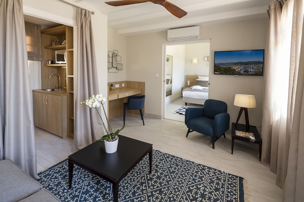 Six-Fours-les-Plages Vacations - Appartements de l'Helios - Iles des Embiez - Property Image 40