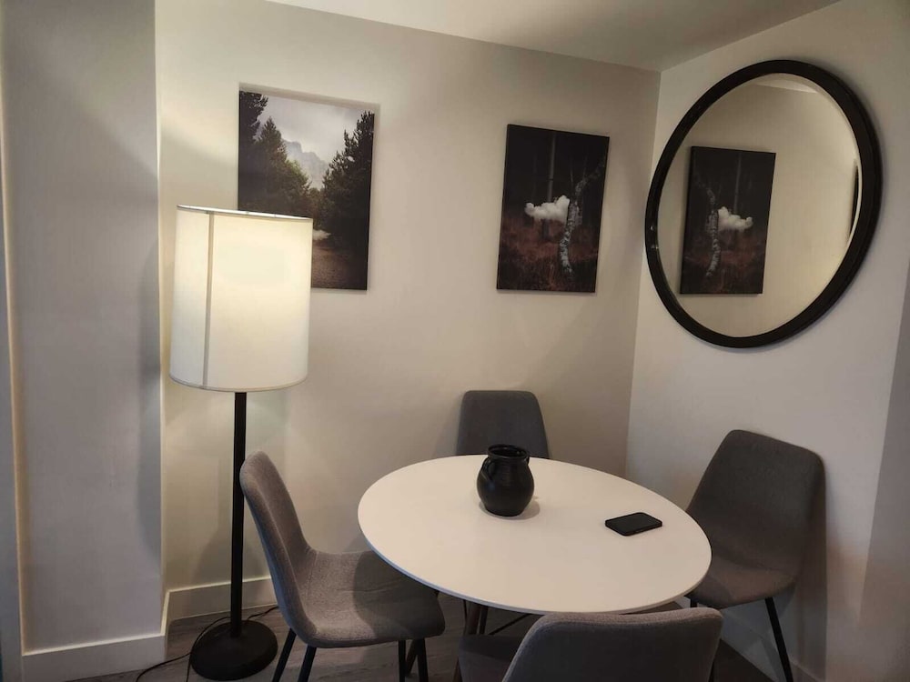 Urban Chic Apart-Hotels in Central LA