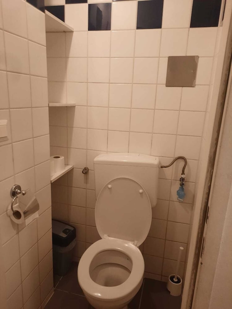 Charming 2BR Apt Prime City Spot