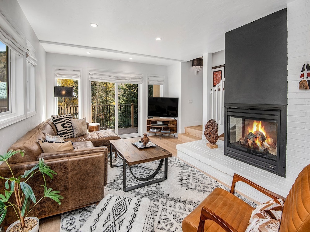Casolar Drive view 5