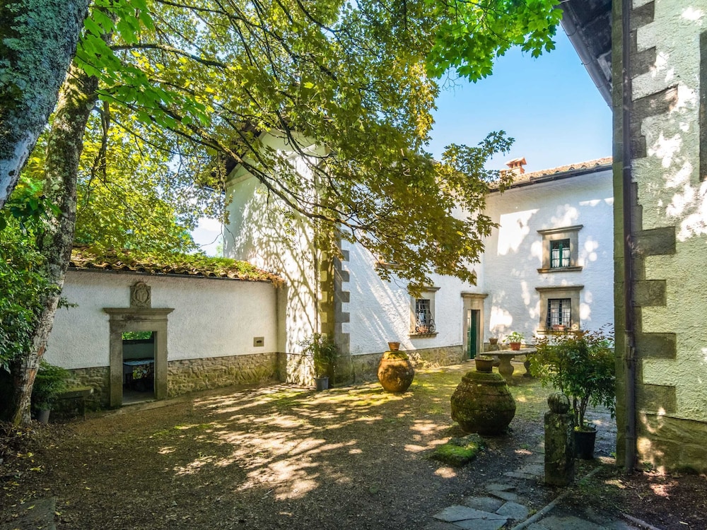 Holiday Home in Pistoia With Pool
