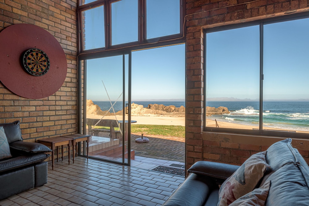 Fynbos Golf & Country Estate