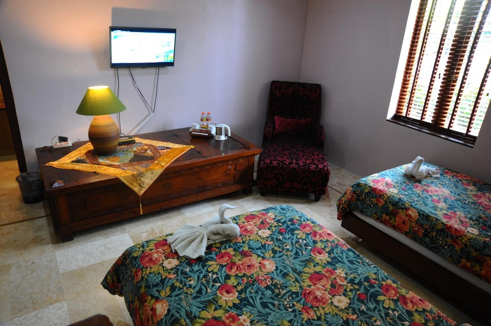 Tegal Panggung Inn