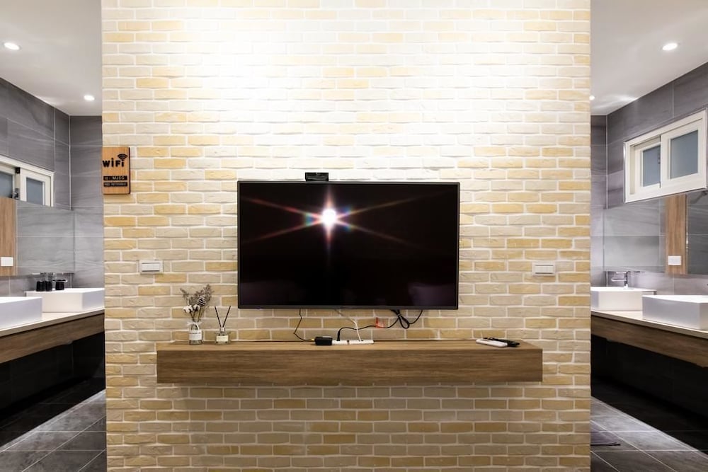 Photo 34