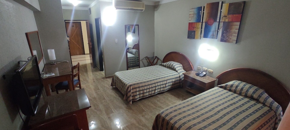 Hotel Emperador