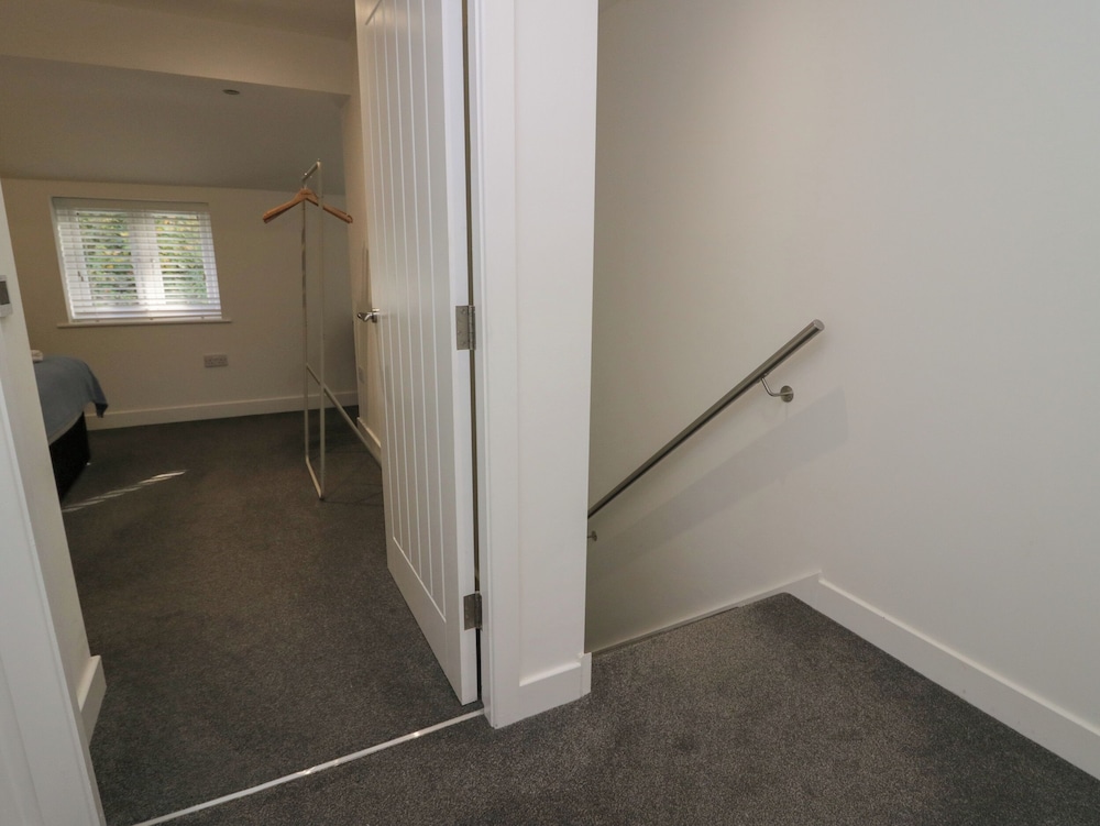 Edgemere Hideaway