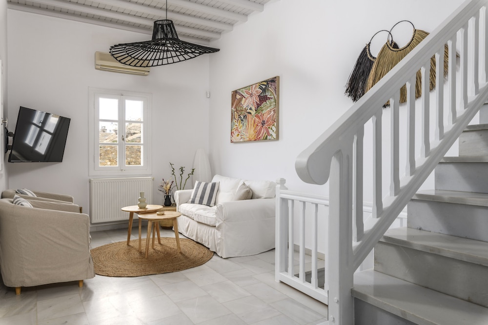Cozy villa Amanda in Mykonos view 5