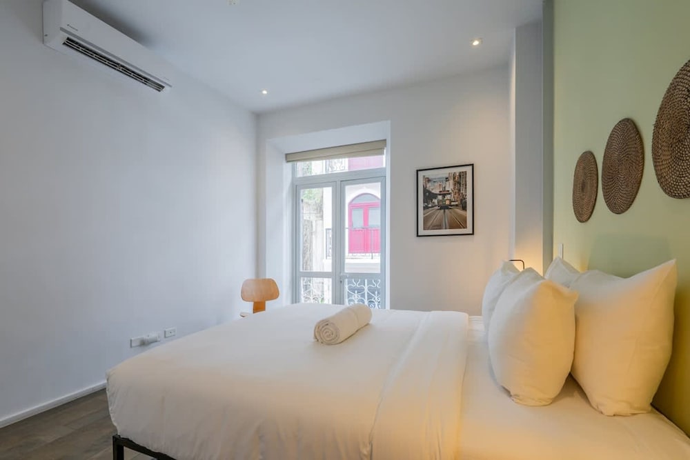 w Marvelous 2BR w Rooftop Pool In Casco Antiguo