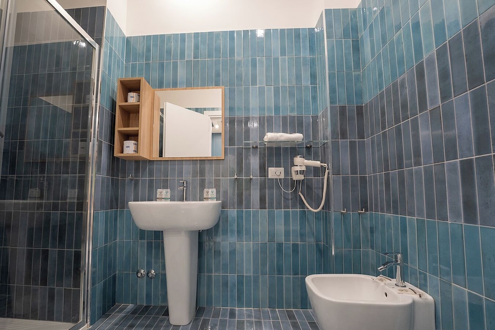 B&B Le 4 Stagioni Dante's Suites by ClaPa Group Dislocated Hospitality