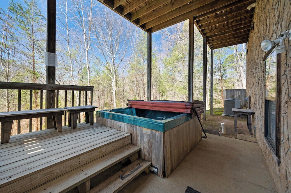 Country Pines Lodge