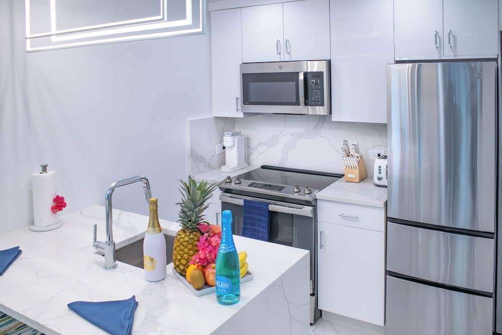 Raintree Suites