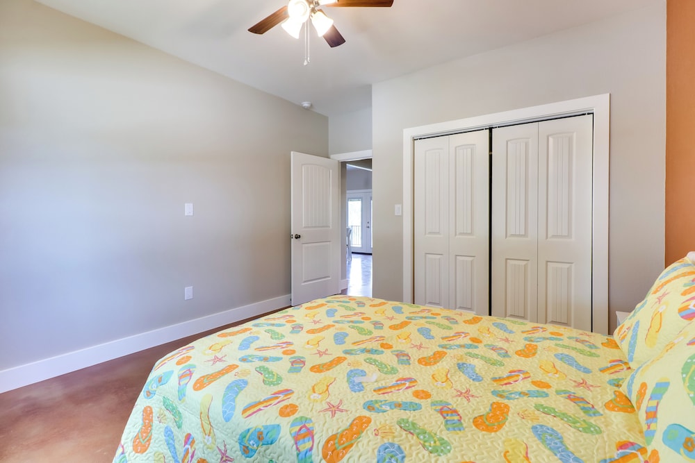 1 Mi to Lake Lbj: Peaceful Home w/ Patio & Yard!