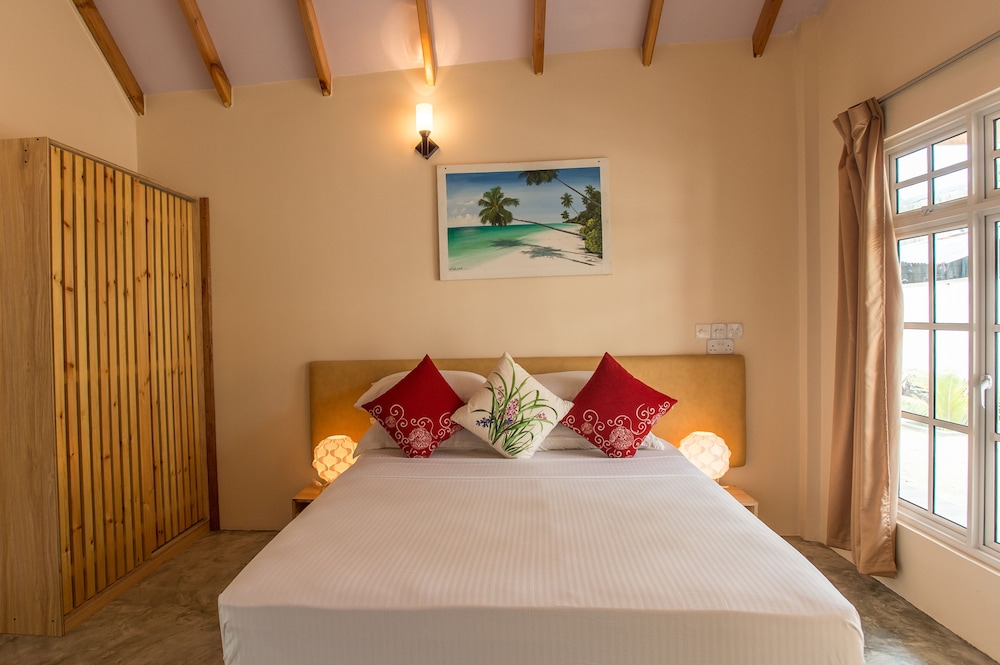 Thoddoo Retreat