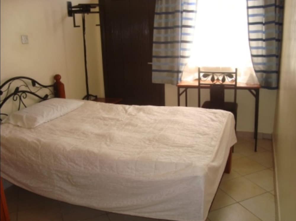 Angaza Guest House