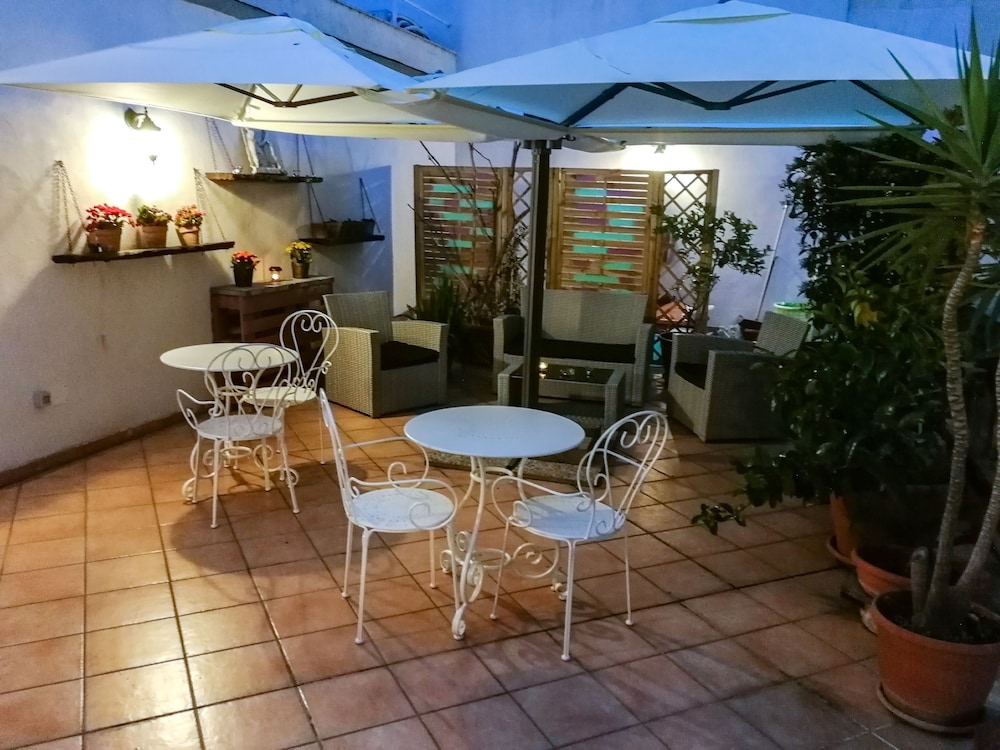 Palazzo della Loggia B&B