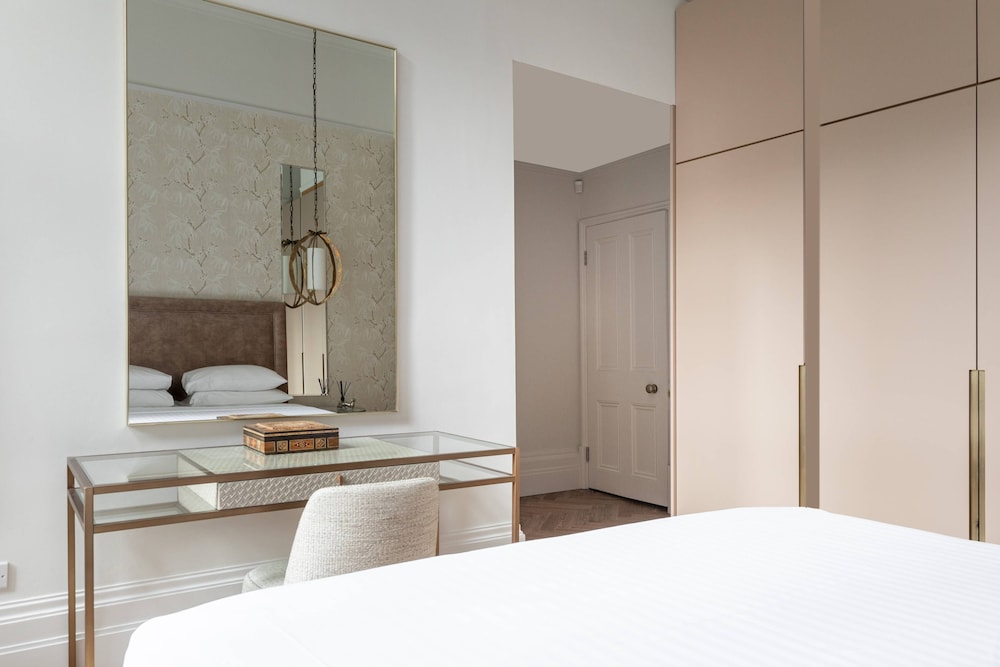 Elvaston Place III by Onefinestay