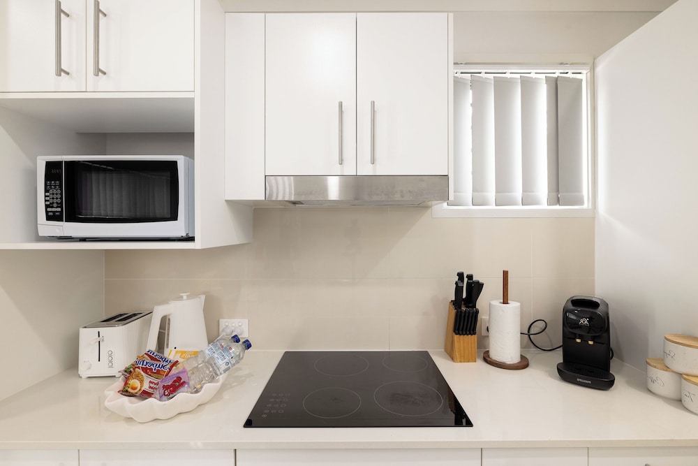 Smart Suites Self Check-in Apartments - 35 Freney