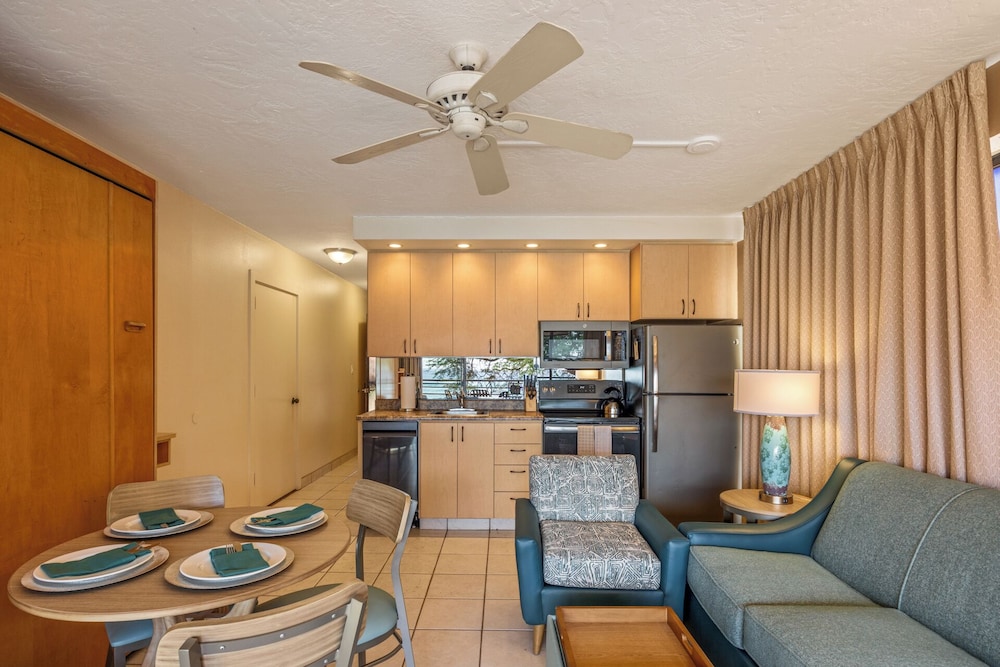Kuleana Club - 722