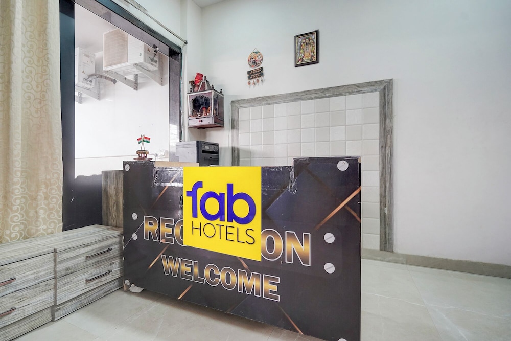Fabhotel Amr Grand
