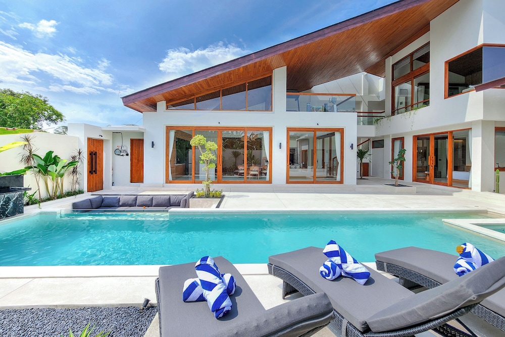 The Aurum Canggu Villas by Nagisa Bali