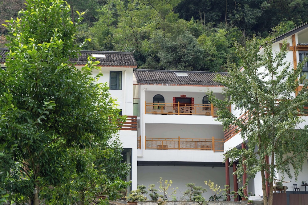 XiangLu YiMo Valley Retreat Guesthouse