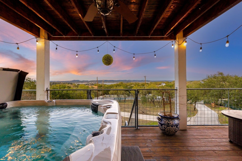 Grand Chalet Getaway