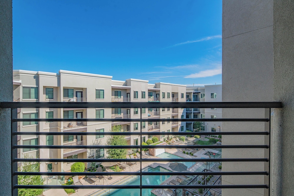 ROVE LIVING/KL - Alta North Central