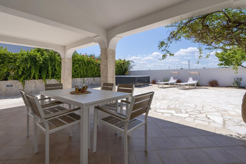 Seaside House With Jacuzzi by Wonderful Italy view 5