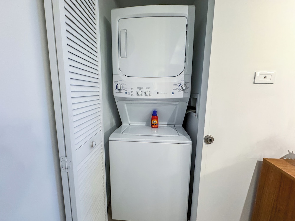 Modern Beachwalk Apt 805